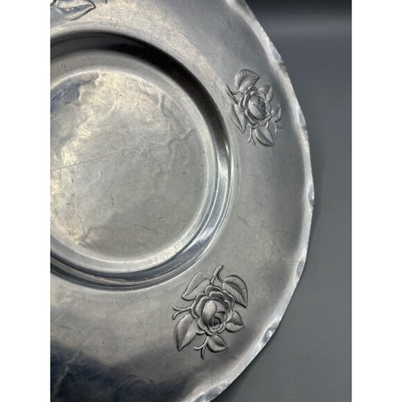 Vtg Hammered Metal Serving Plate Embossed Floral Design 12" - Picture 3 of 5